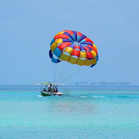 Club Kaafu Maldives Hotel Dhiffushi Exterior photo